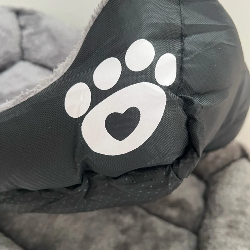 Waffle Pet Bed, Machine Washable Luxury Plush Cat/Dog Bed with Nonslip Bottom